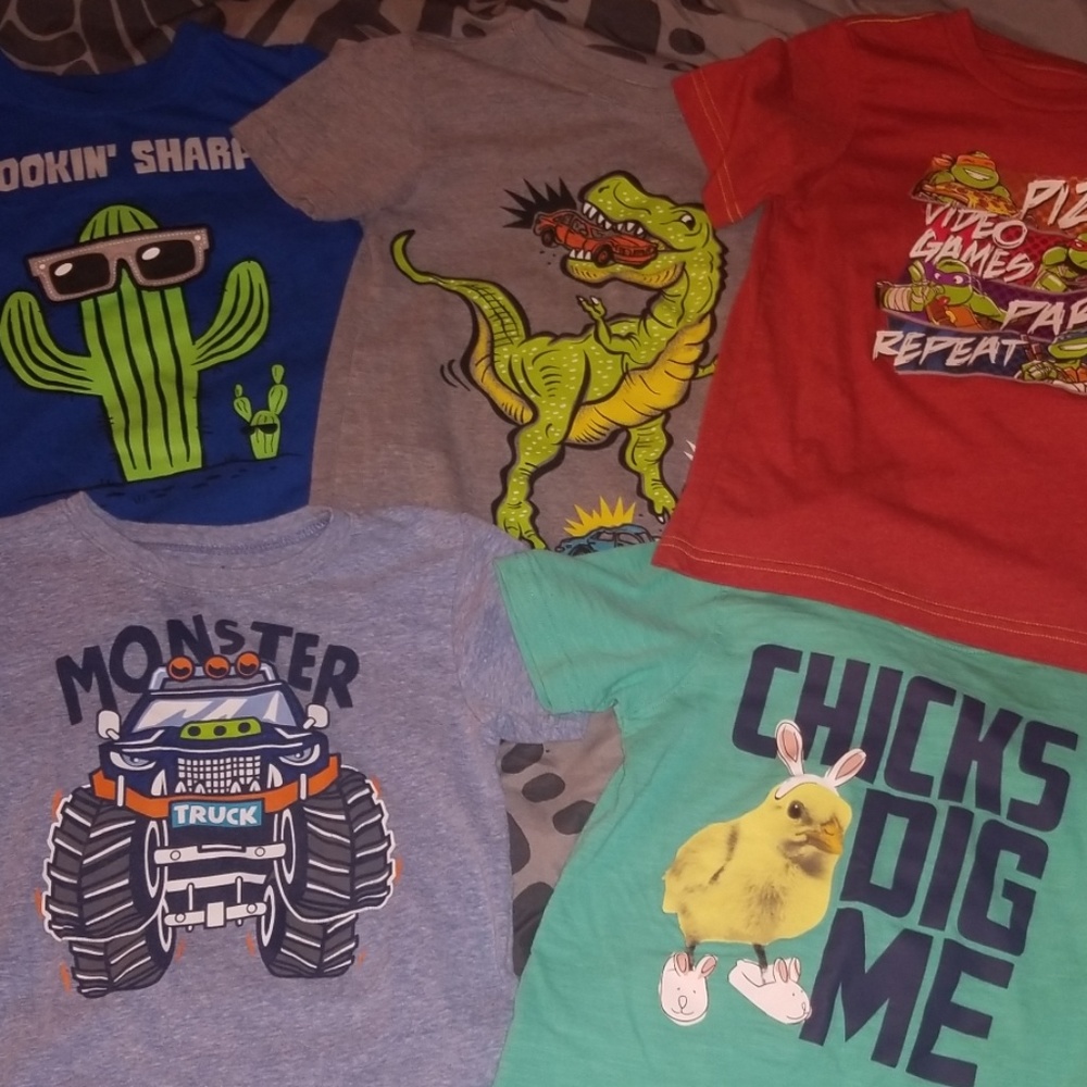 5 size 4T tshirts
